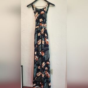 Lulu's open, criss-cross back maxi dress